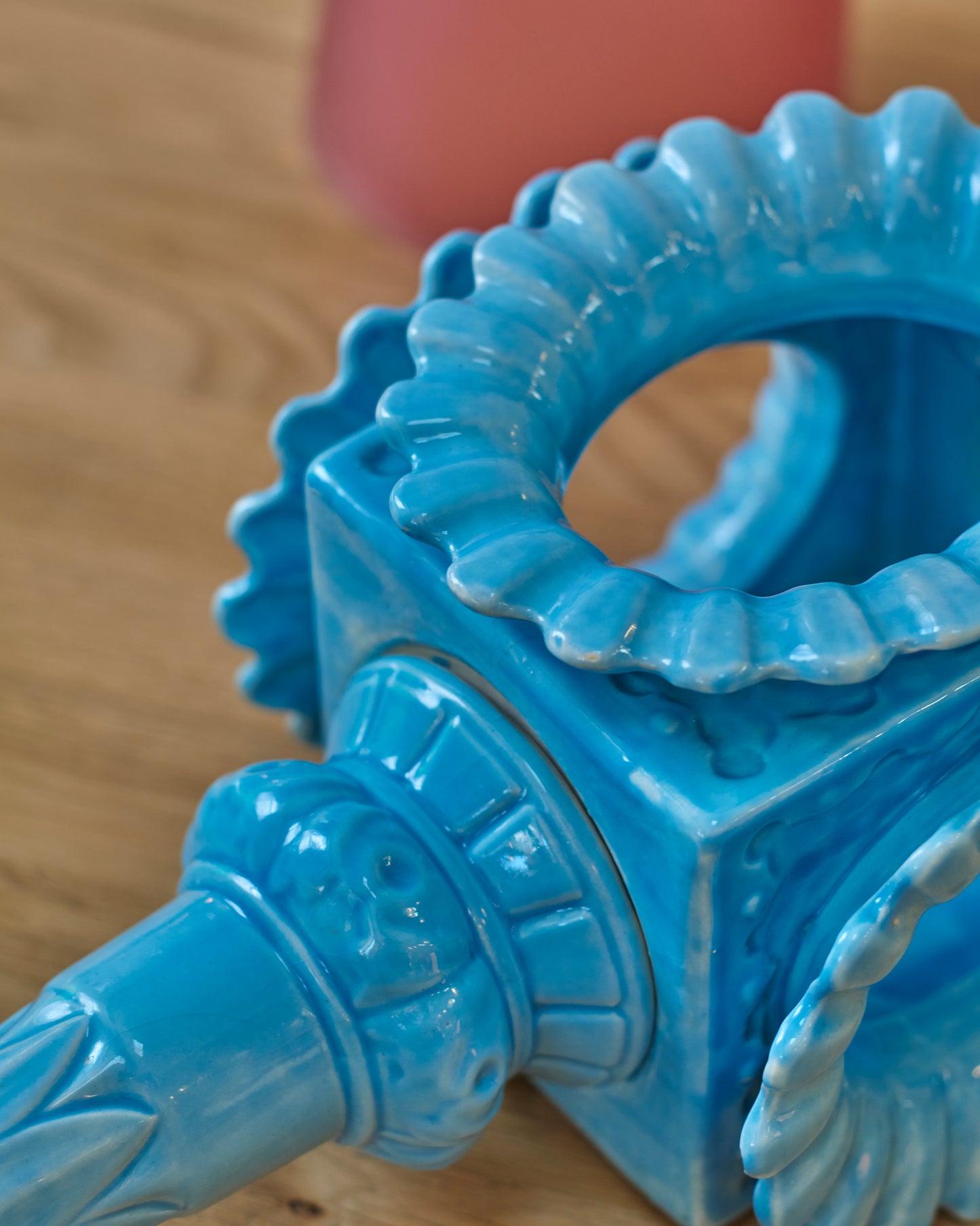TURQUOISE CERAMIC TORCH SHELL WALL LIGHT