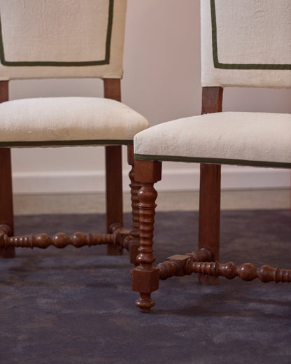 PAIR OF DRESSING TABLE CHAIRS w. WHITE LINEN & GREEN DETAIL