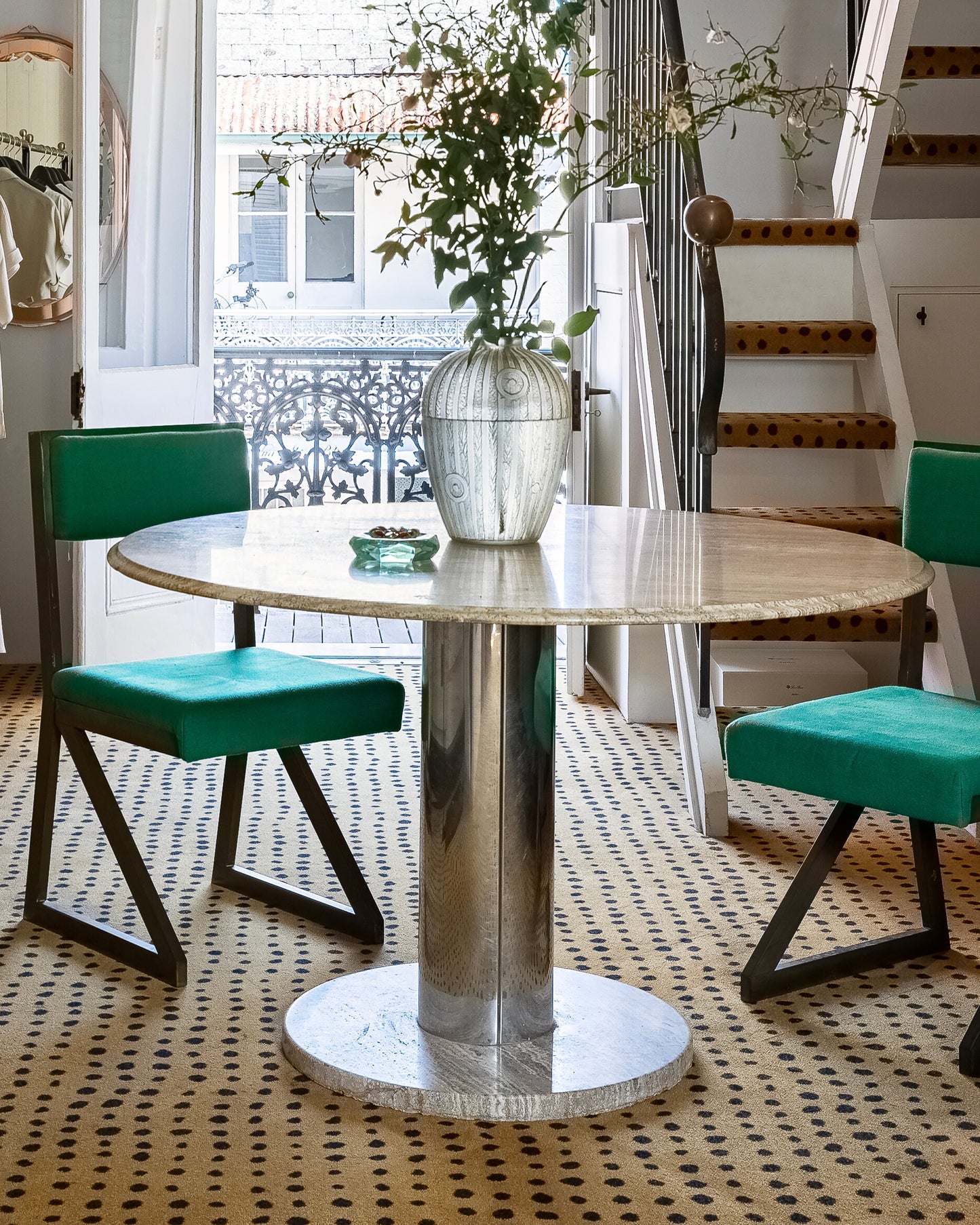 TRAVERTINE DINING TABLE w. CHROME BASE