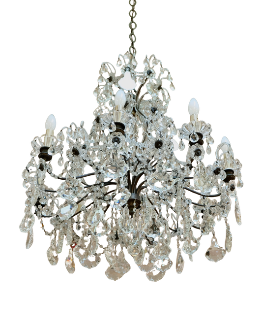 19TH CENTURY EIGHT LIGHT CRYSTAL CHANDELIER