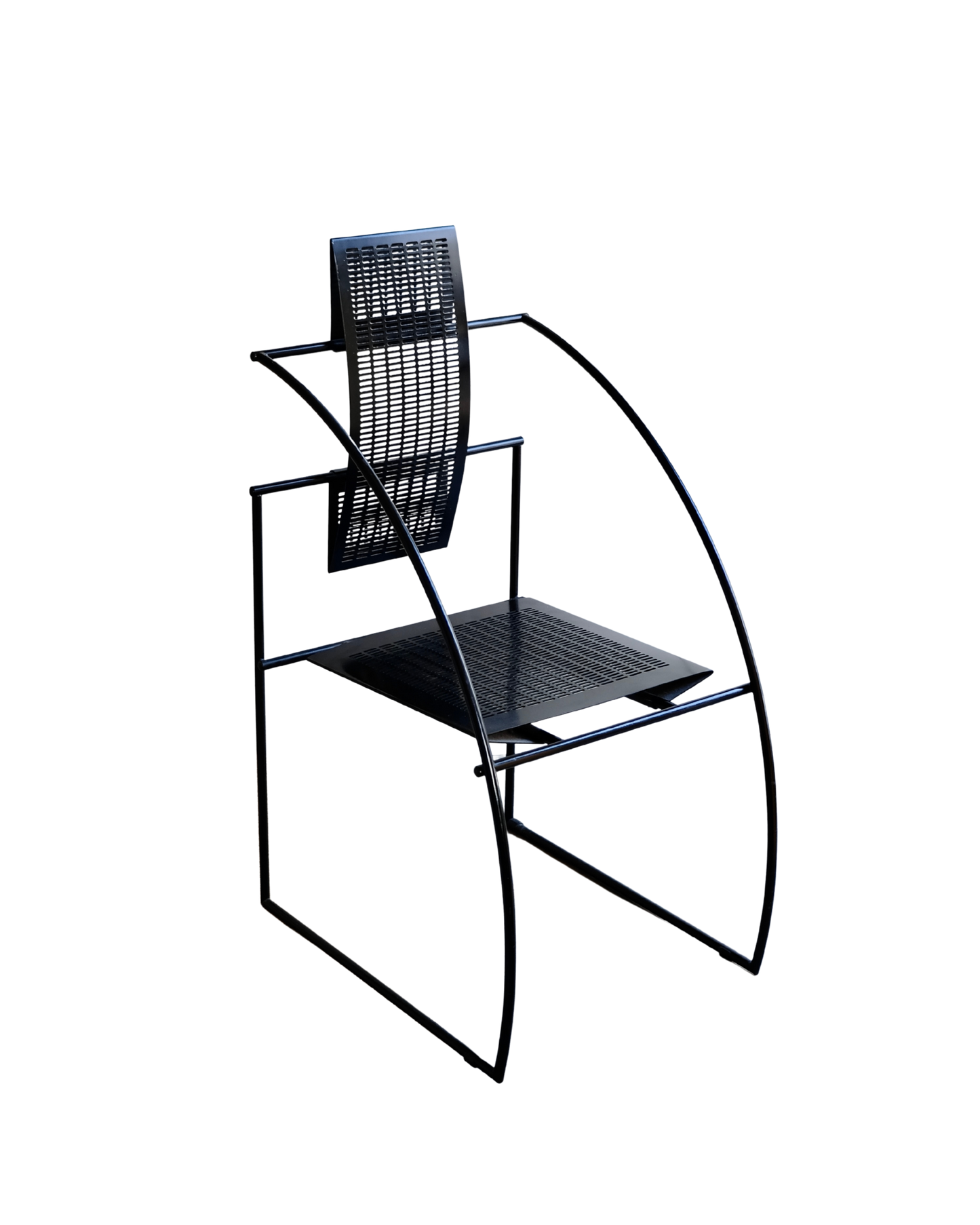 PAIR OF BLACK QUINTA 605 CHAIRS