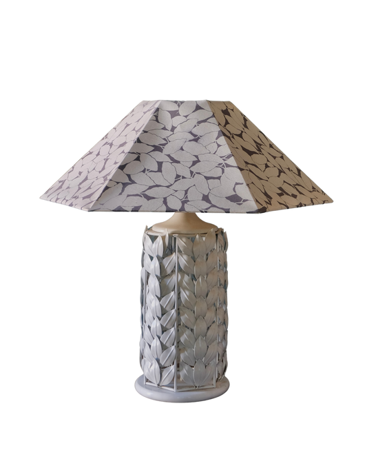PAIR OF WHITE LEAVE TABLE LAMPS w. STEEL BASE