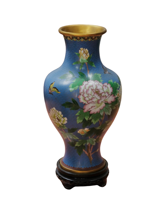 SET OF CHINESE FLORAL DECRETIVE VASES w. STAND