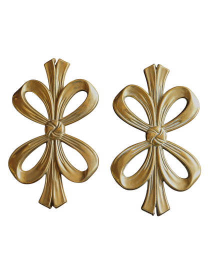 PAIR OF BRASS BOW TRIVETS