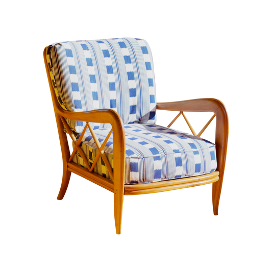 ARMCHAIR w. BLUE PATTERN UPHOLSTERY