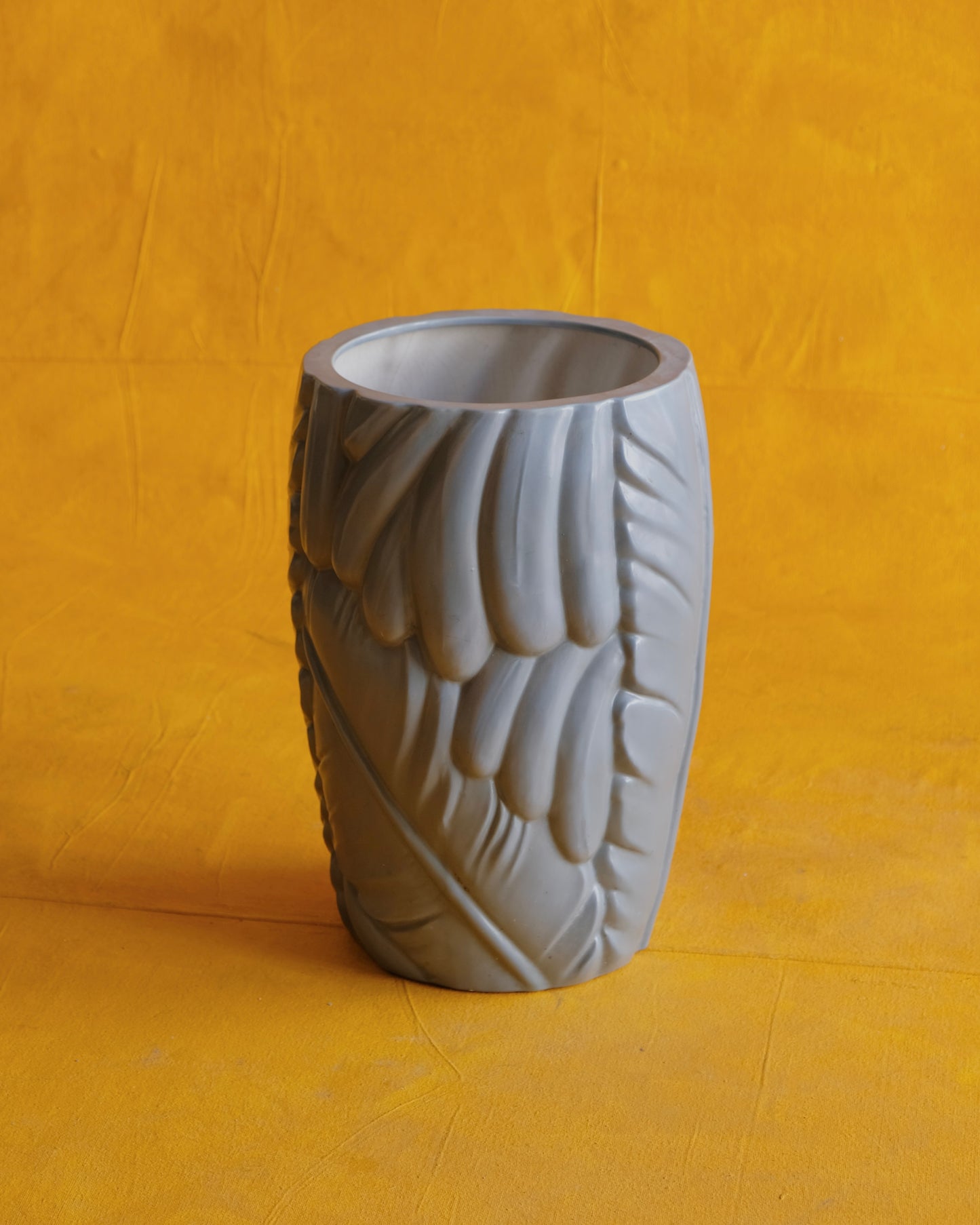 CERAMIC PALM LEAF PLANTER