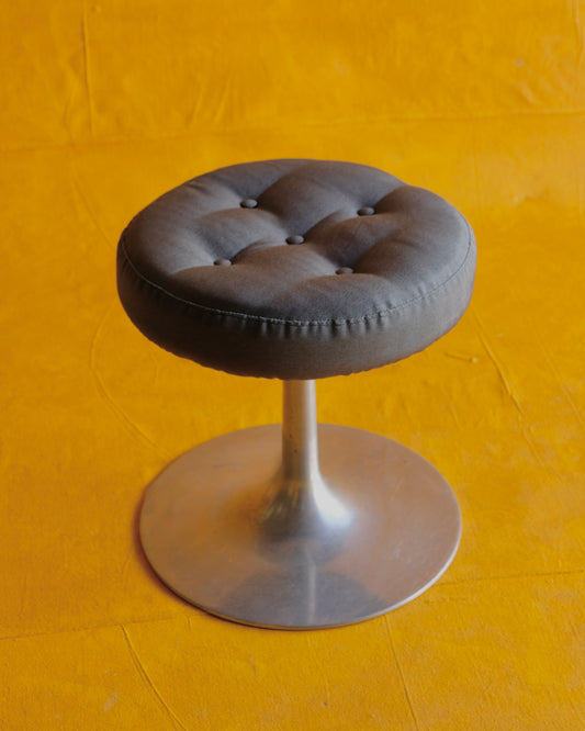 CHROME TULIP DRESSING STOOL