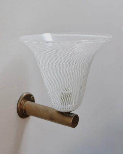 TAPERED WHITE LINED MURANO GLASS SCONCE w. BRASS MOUNT