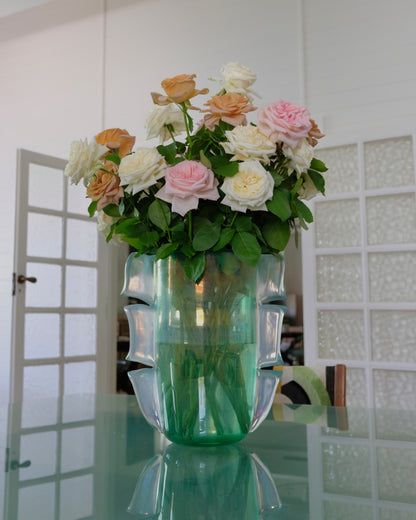 GREEN MURANO VASE w. TRI FIN DETAIL