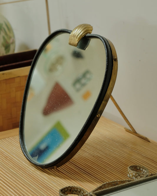 CURVED BRASS CLIP VANITY MIRROR