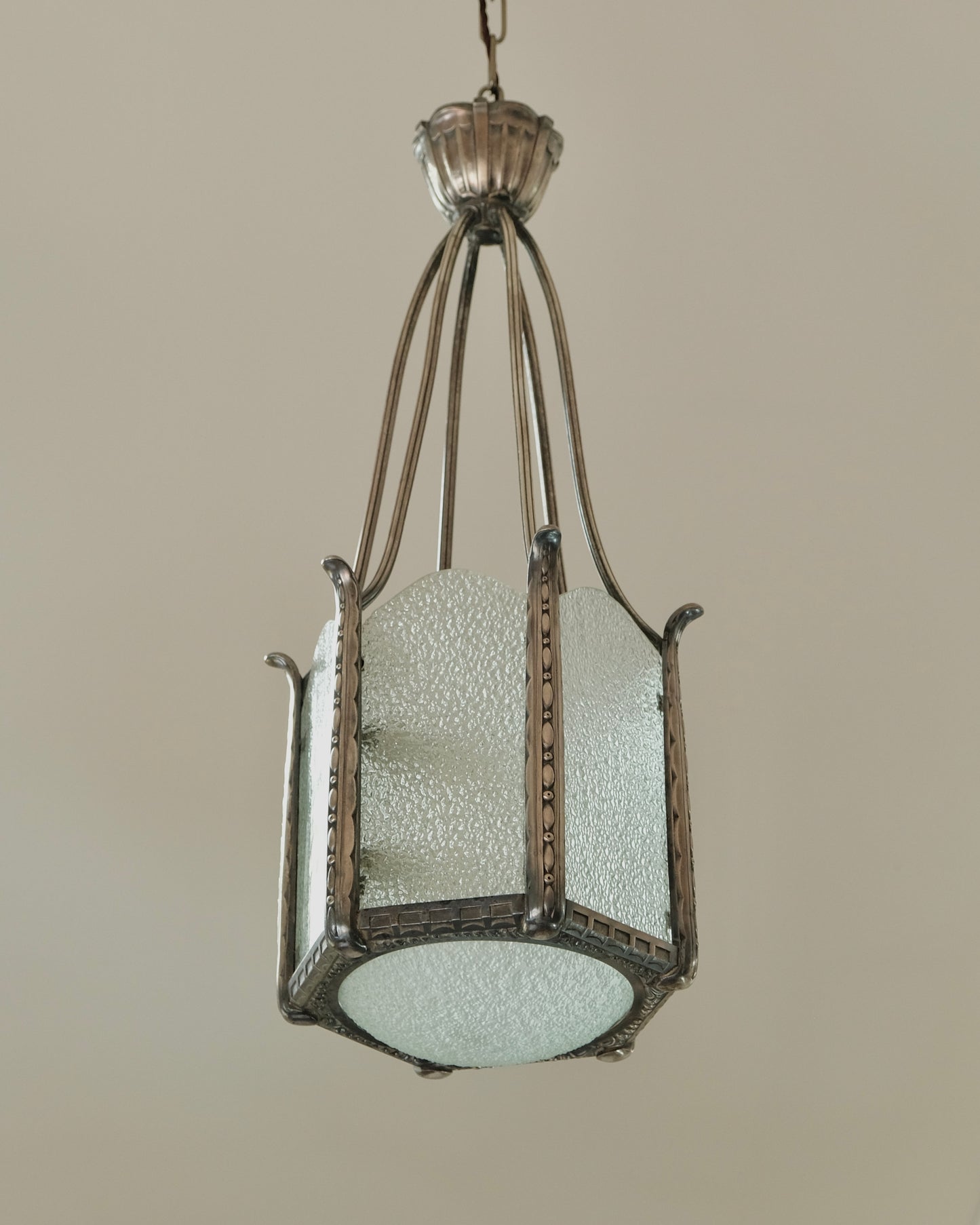 ART DECO TEXTED GLASS DOME LANTERN w. FERN DETAIL