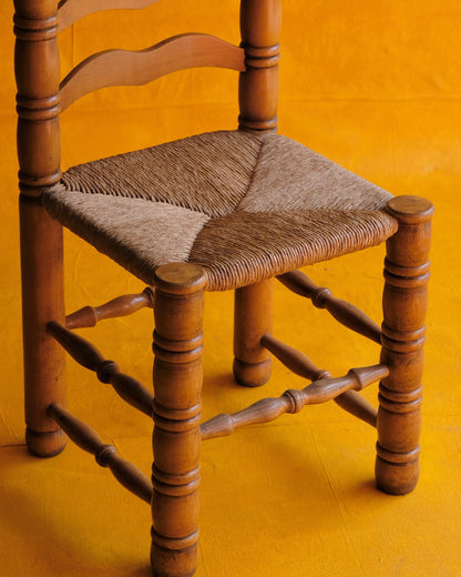 SET OF SIX SPANISH TURNED DINING CHAIRS