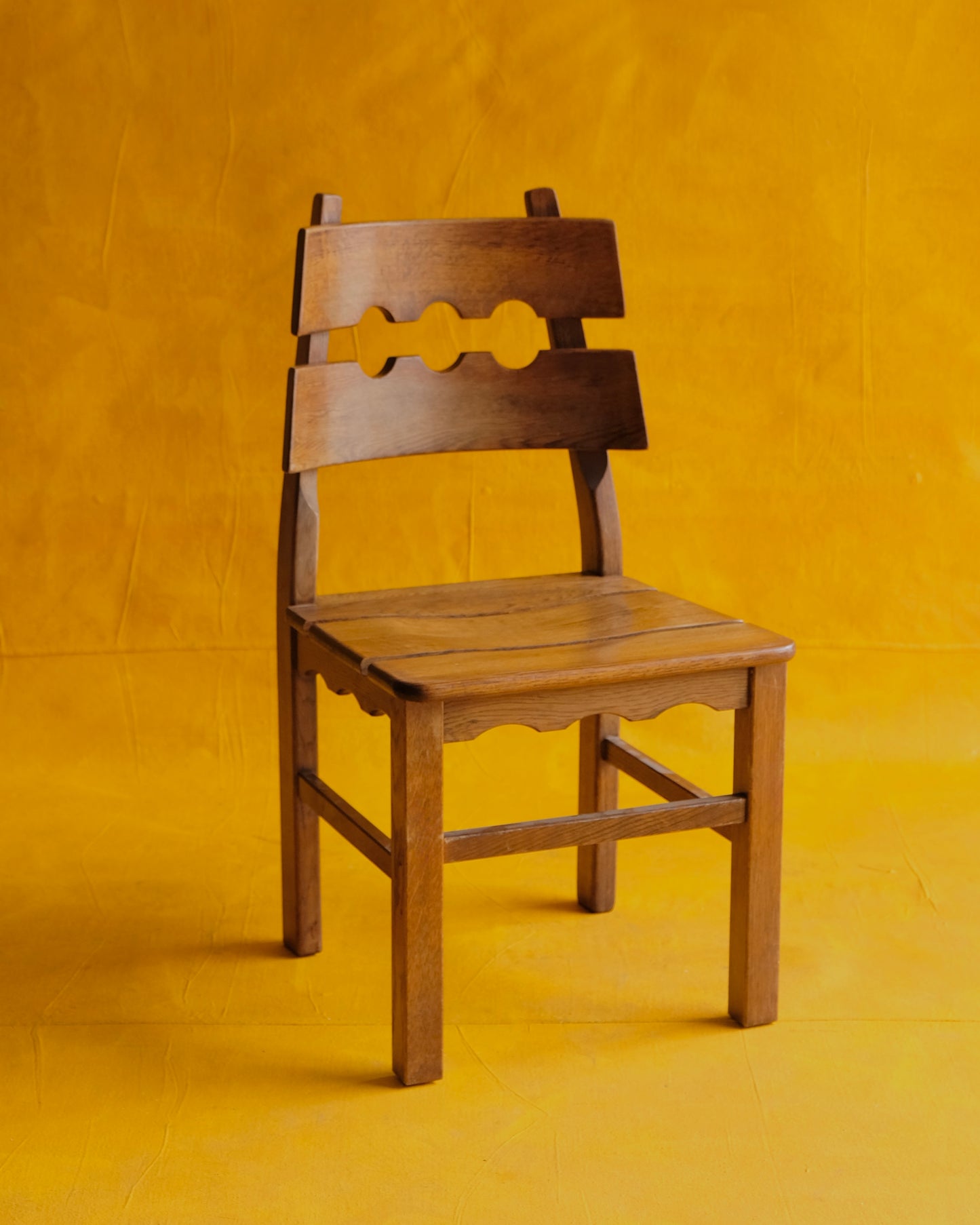 SET OF SIX BRUTALIST RAZOR BLADE TIMBER CHAIRS