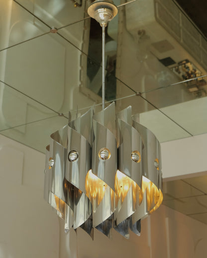 SCIOLARI CURVED METAL PENDANT
