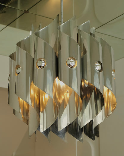 SCIOLARI CURVED METAL PENDANT