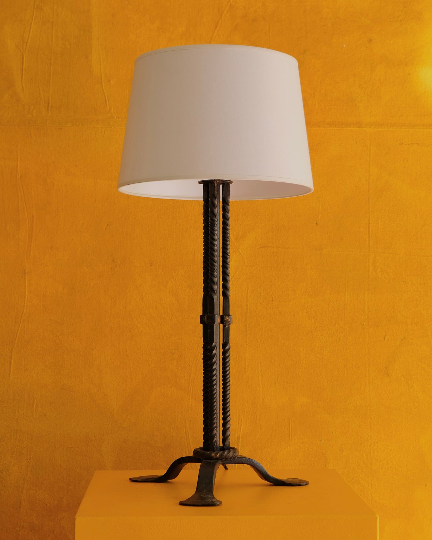 SPANISH WROUGHT IRON TABLE LAMP