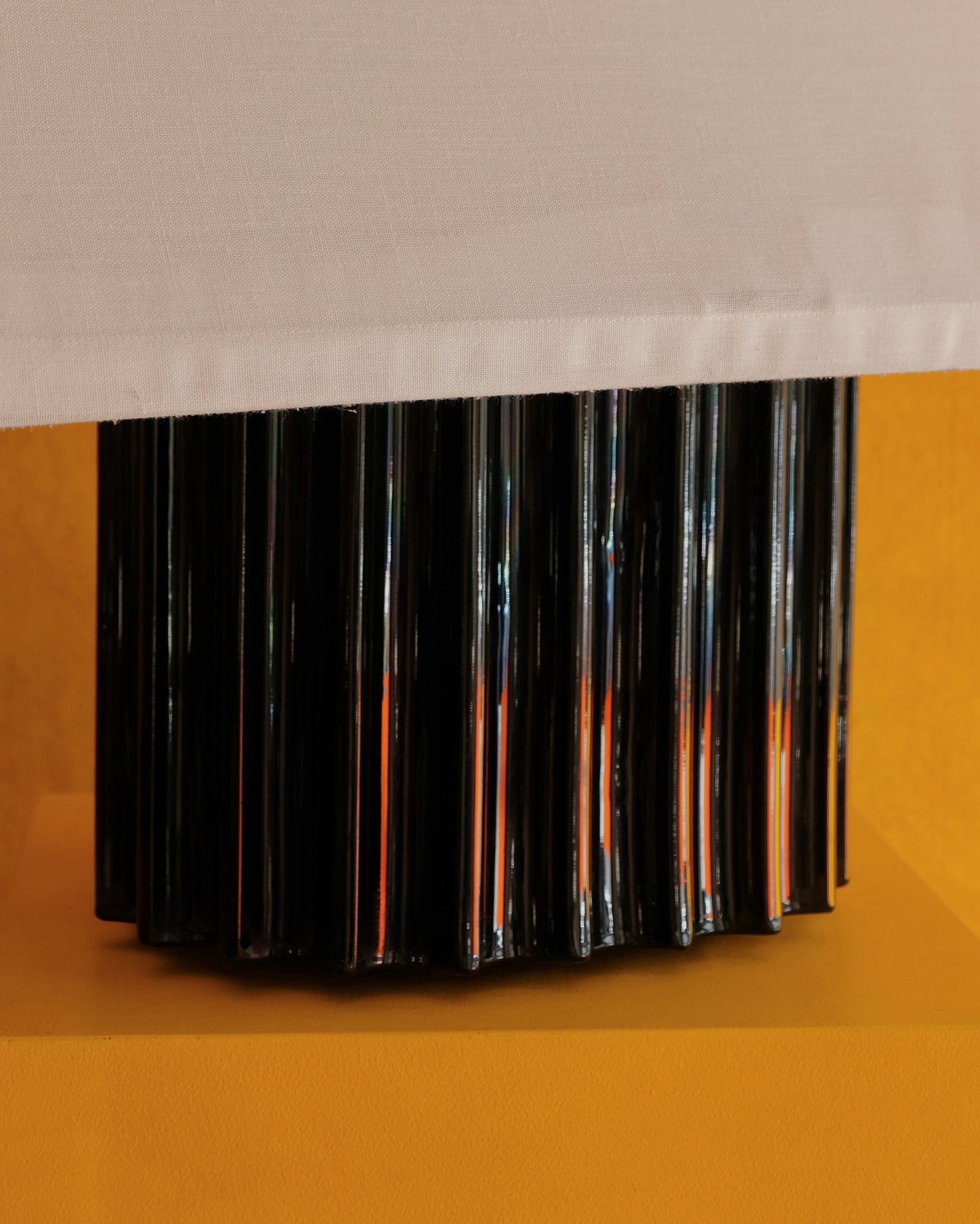 LARGE TWIN SHADE TABLE LAMP w. CERAMIC BASE