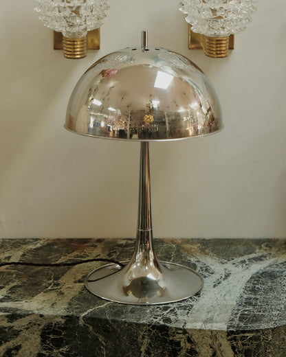 MODERNIST CHROME TULIP TABLE LAMP
