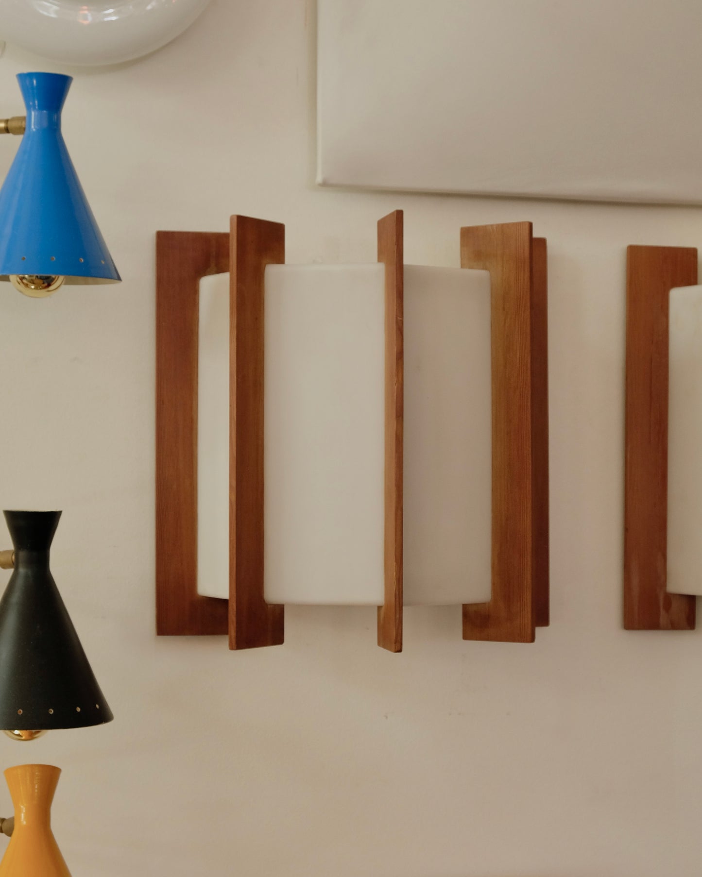 SLATED CEDAR & PLEXIGLASS WALL SCONCES