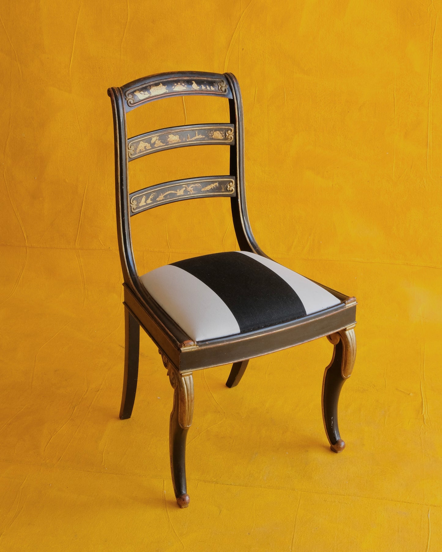 HAND PAINTED GILT REGENCY CHINOISERIE CHAIR