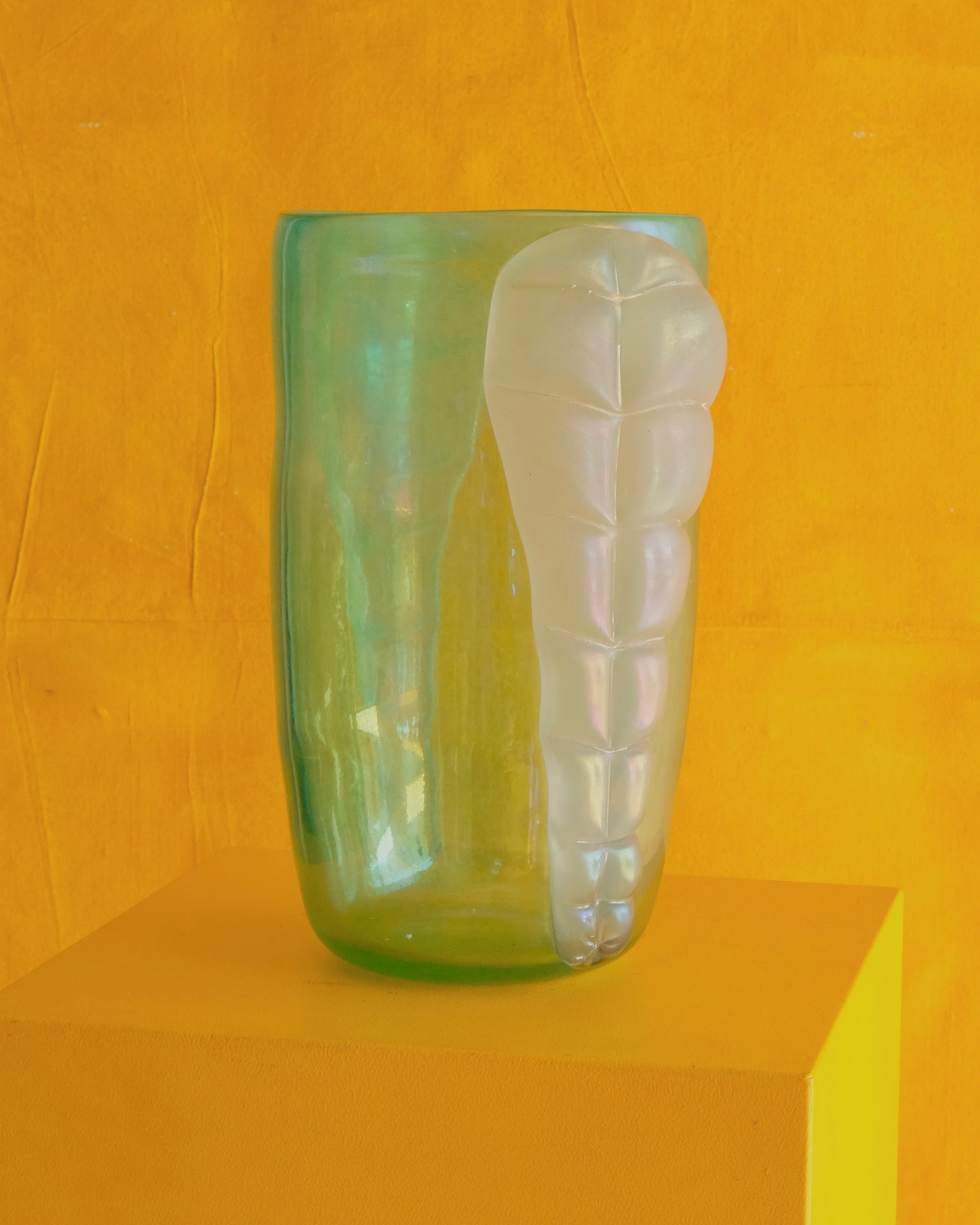 GREEN IRIDESCENT MURANO GLASS VASE w. TWIN LEAF DETAIL