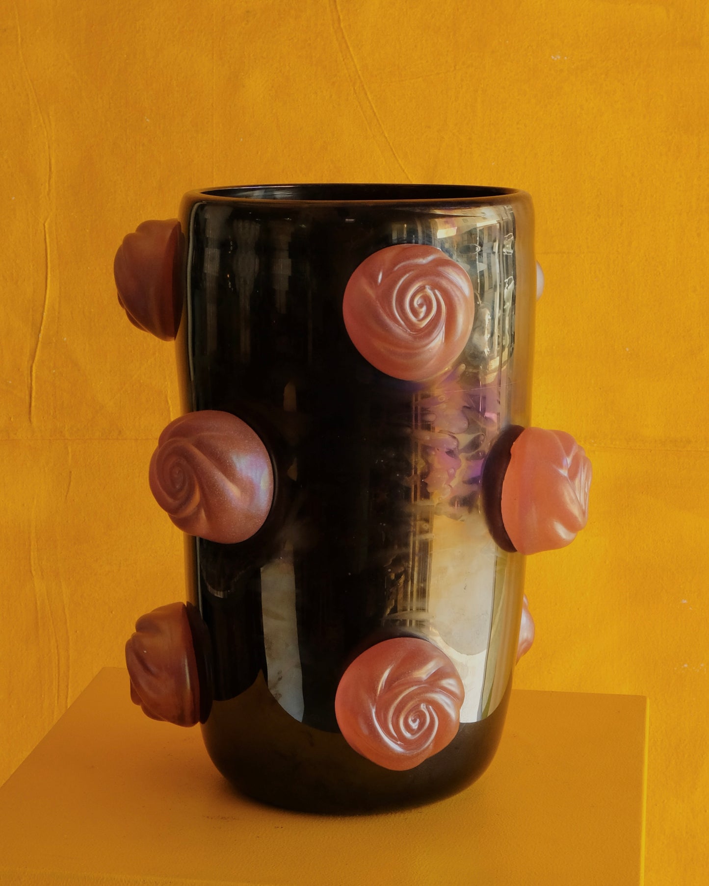 DARK IRIDESCENT MURANO VASE w. APPLIED PINK SWIRLS