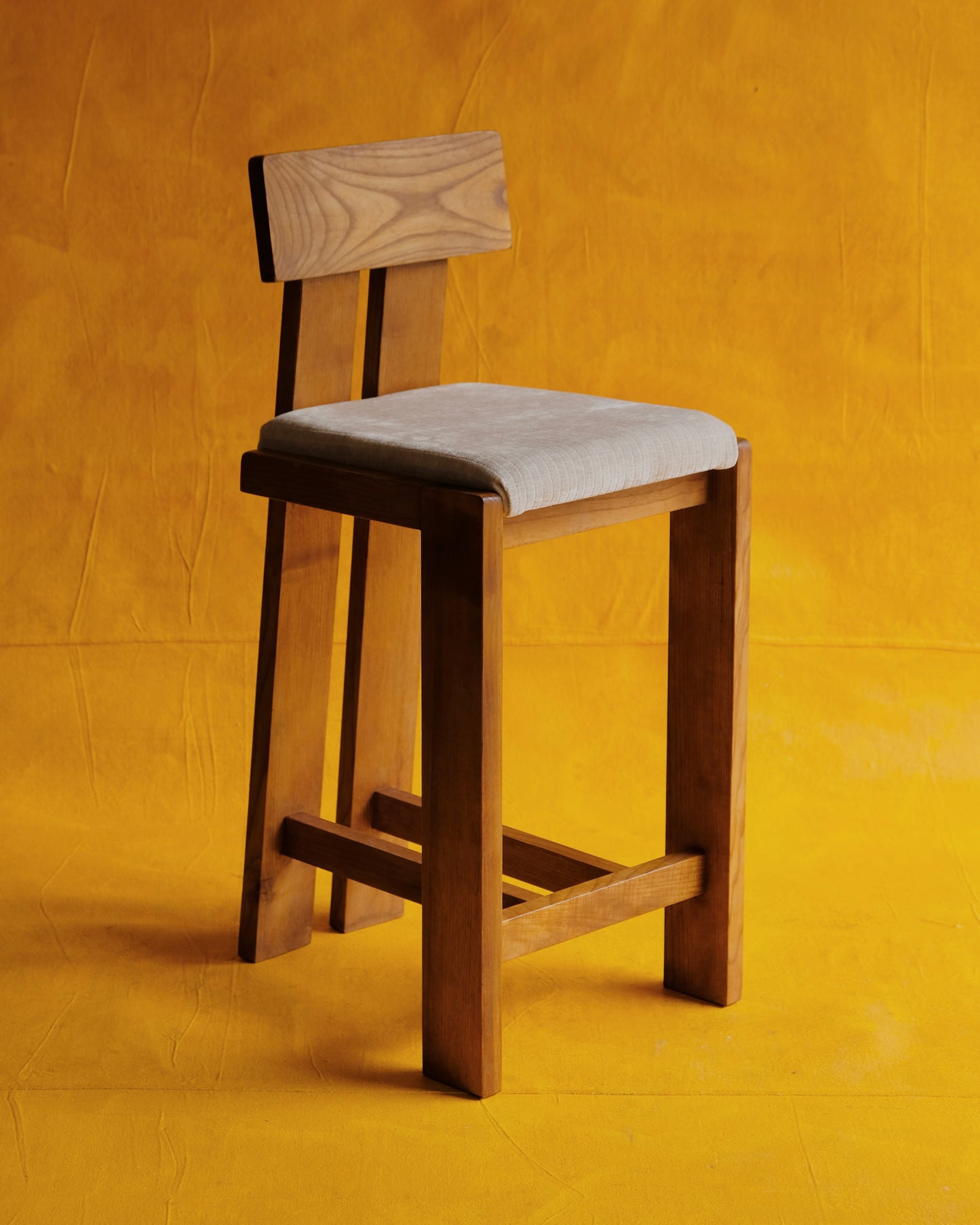 SET OF SIX MODERNIST FRENCH OAK BAR STOOLS