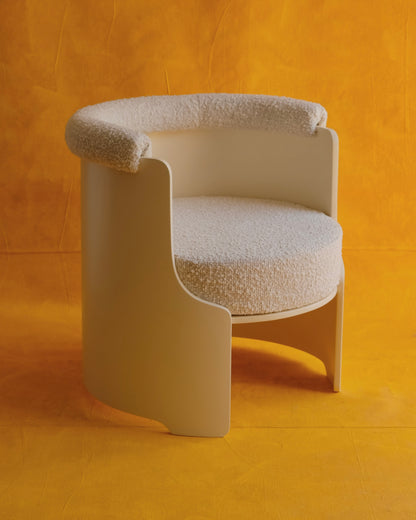 PAIR OF CREAM UPHOLSTERED CHAIRS