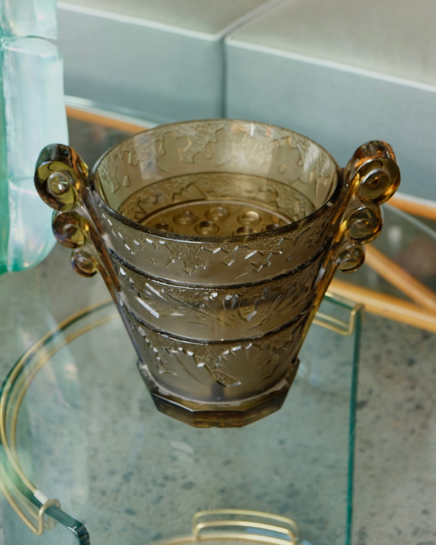 VERLYS LES ALGUES SMOKED GLASS VASE w. FLOWER FROG