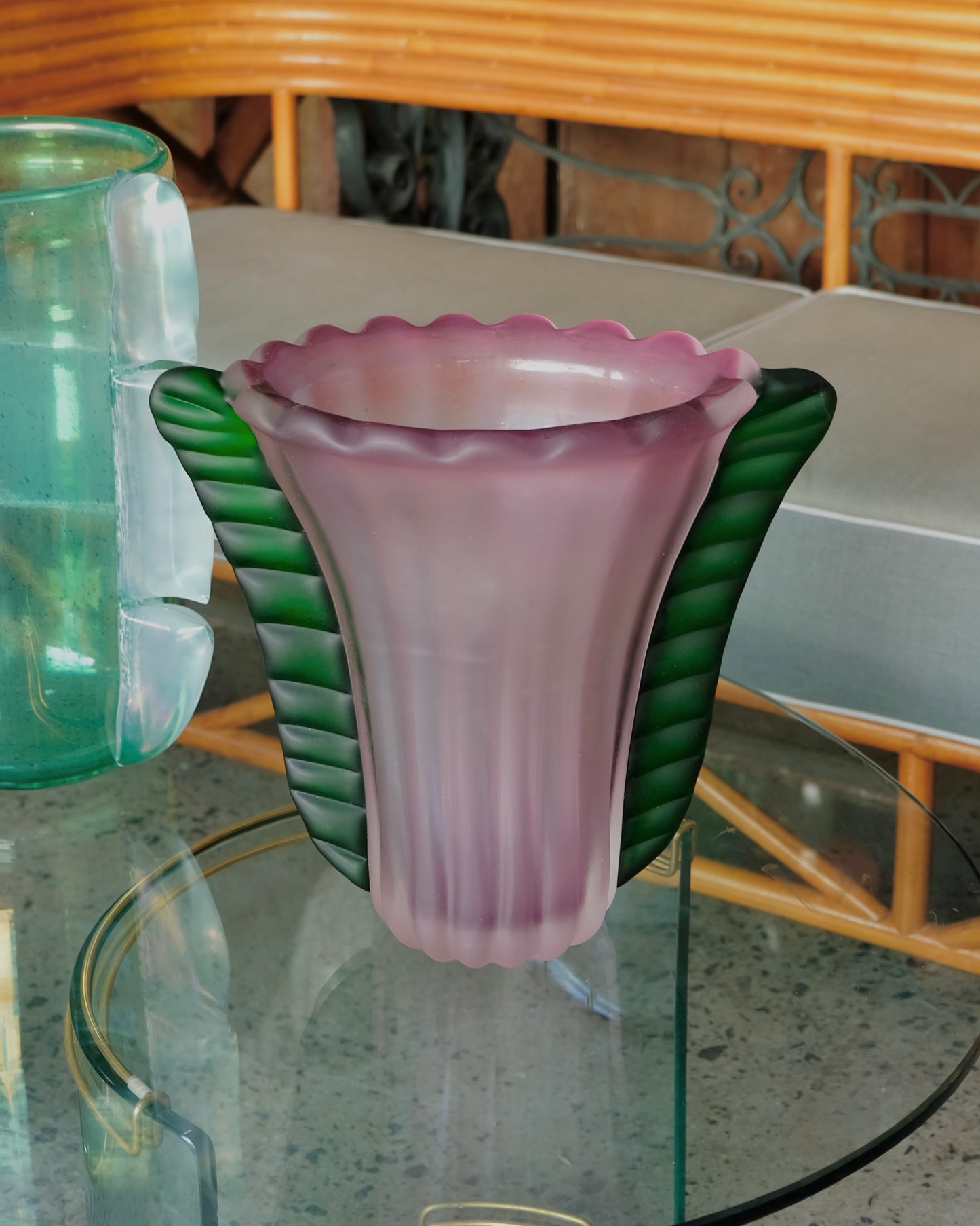 TAPERED ROSE ART GLASS VASE w. GREEN FIN DETAIL