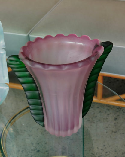 TAPERED ROSE ART GLASS VASE w. GREEN FIN DETAIL