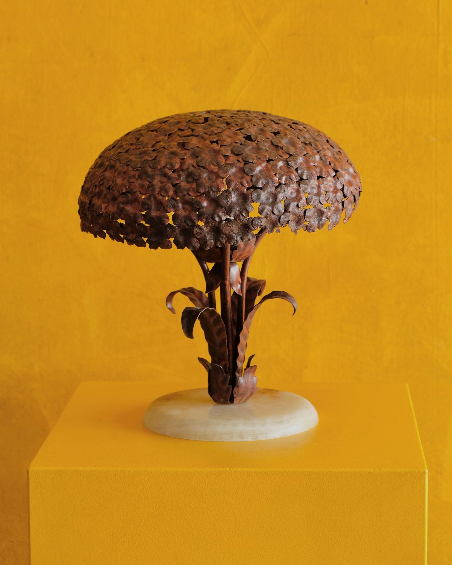 FRENCH FLORAL IRON TABLE LAMP