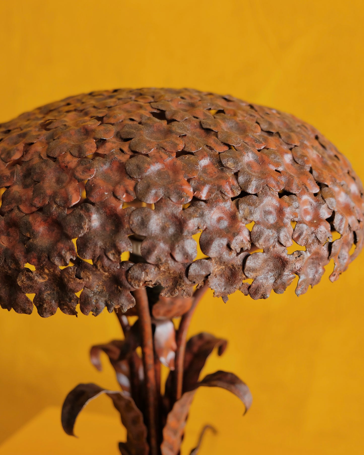 FRENCH FLORAL IRON TABLE LAMP