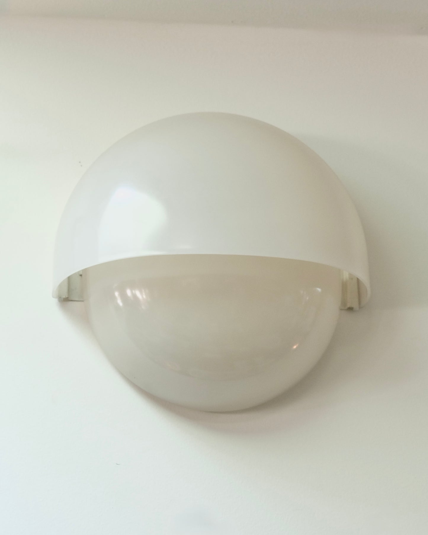 PAIR OF MANIA WALL SCONCES