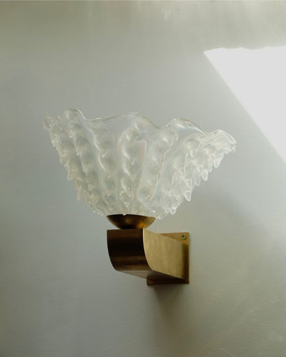 SINGLE ABSTRACT IRIDESCENT MURANO GLASS SCONCE