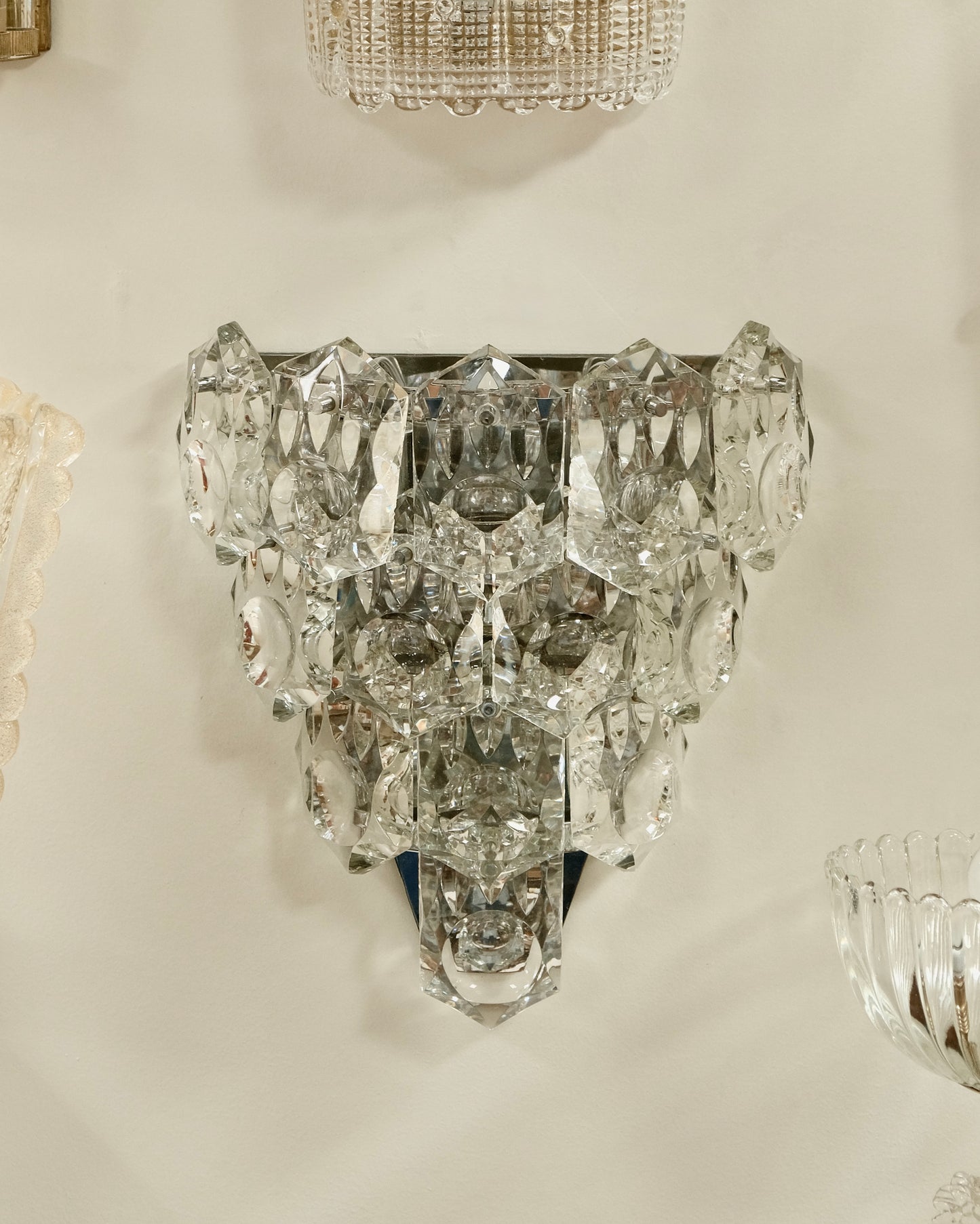 FACETED KINKELDEY CRYSTAL SCONCE
