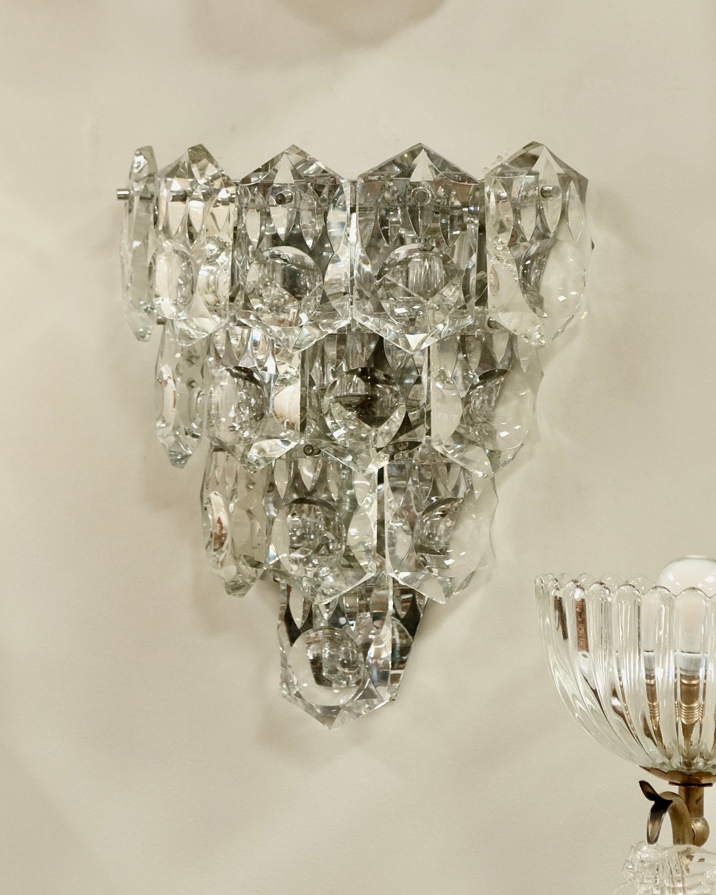 FACETED KINKELDEY CRYSTAL SCONCE