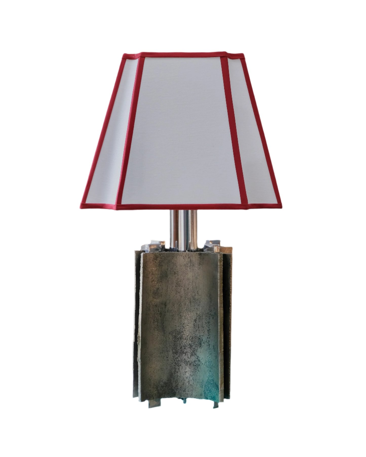 BRUTALIST CAST METAL TABLE LAMP w. RED TRIM SHADE