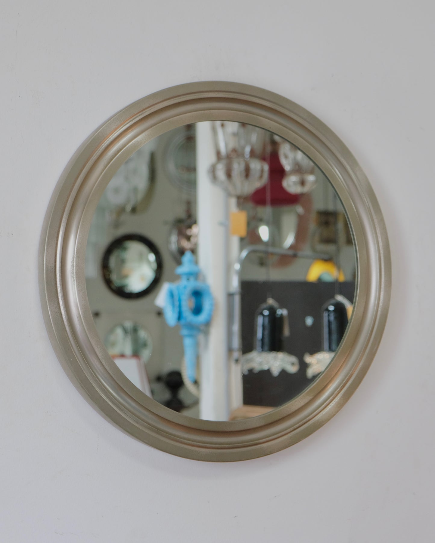MID-CENTURY ITALIAN ROUND ALUMINIUM MIRROR