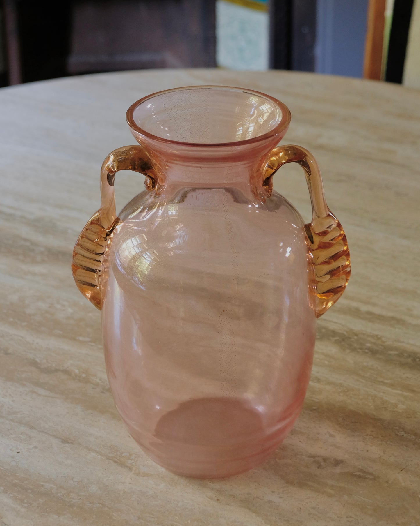 SCALLOP PINK VASE w. AMBER WASH