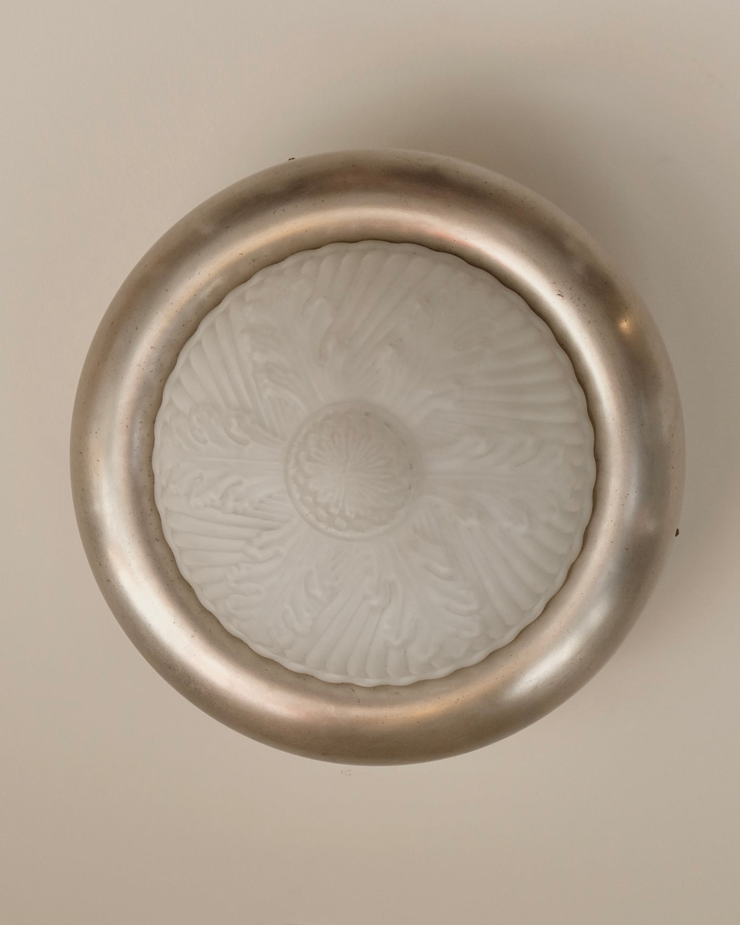 FRENCH FROSTED GLASS LEAF FLUSH MOUNT