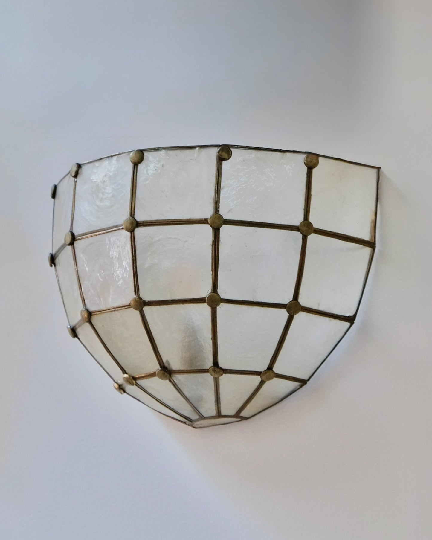 CAPIZ WALL SCONCE