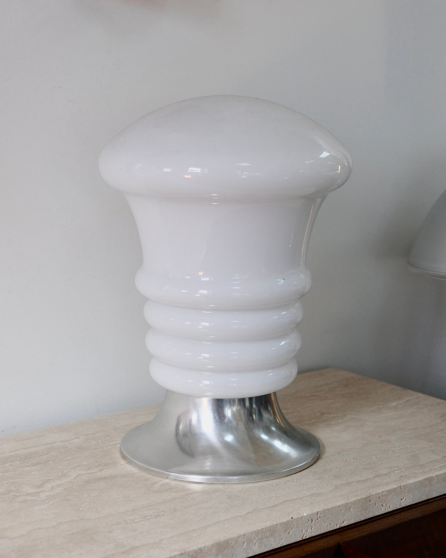 TAPERED GLASS GLOBE TABLE LAMP w. CHROME BASE