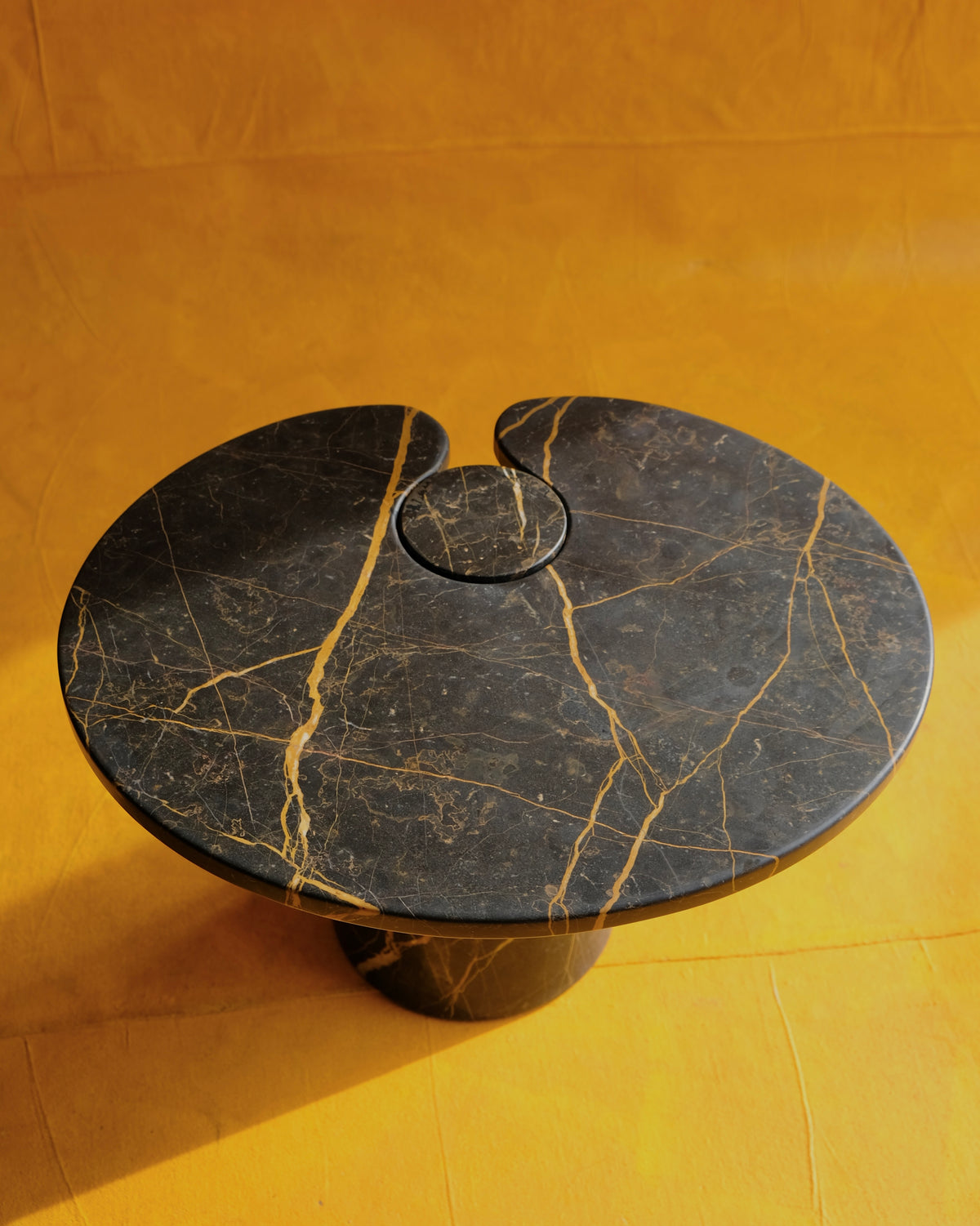 EROS AMBER VEINED MARBLE SIDE TABLE