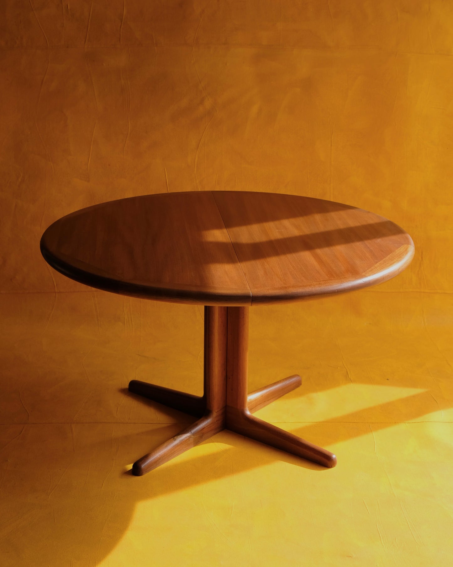 DANISH EXTENDABLE TEAK DINING TABLE