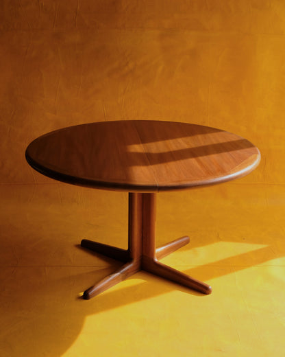 DANISH EXTENDABLE TEAK DINING TABLE