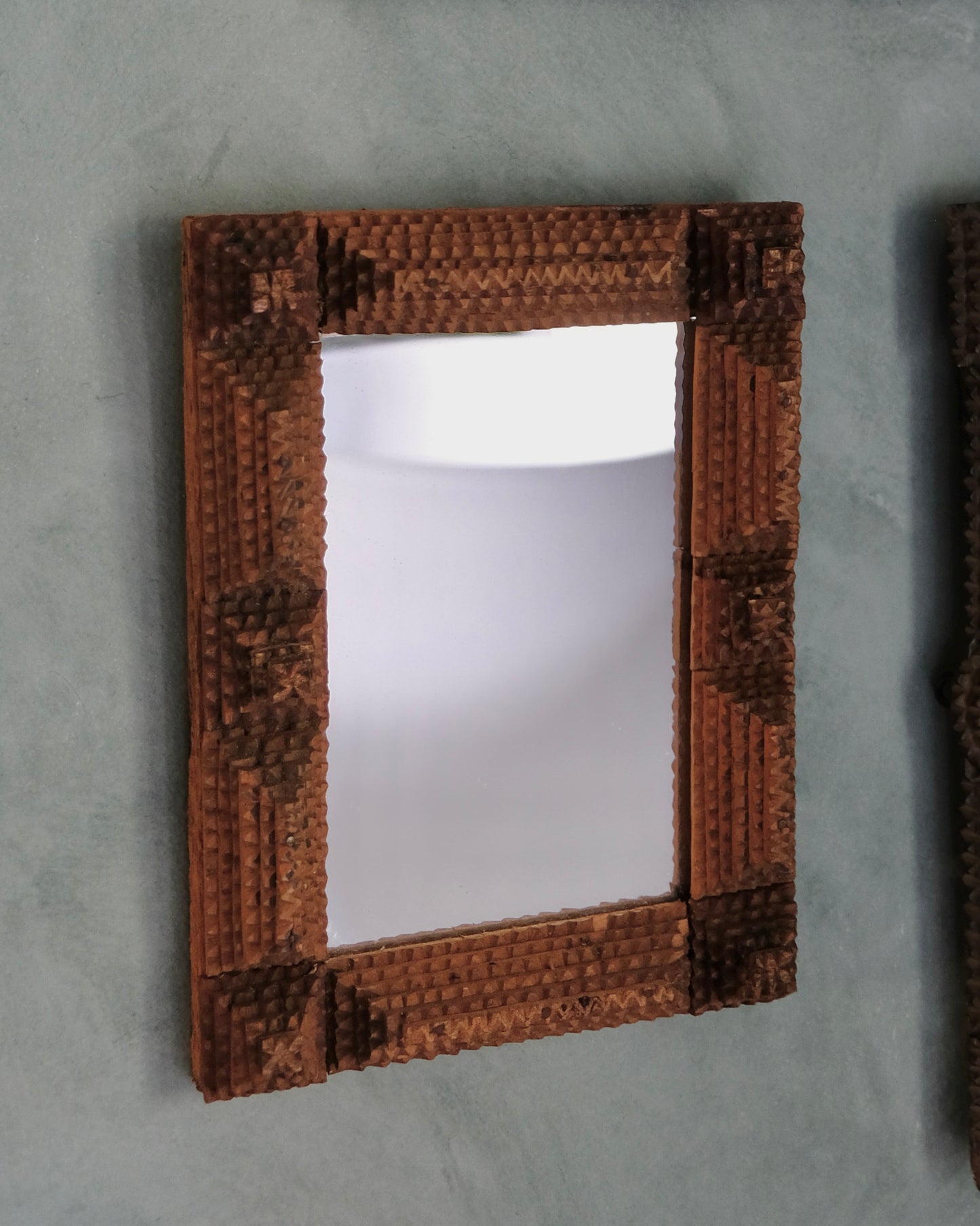 SMALL TRAMP ART WOODEN MIRROR
