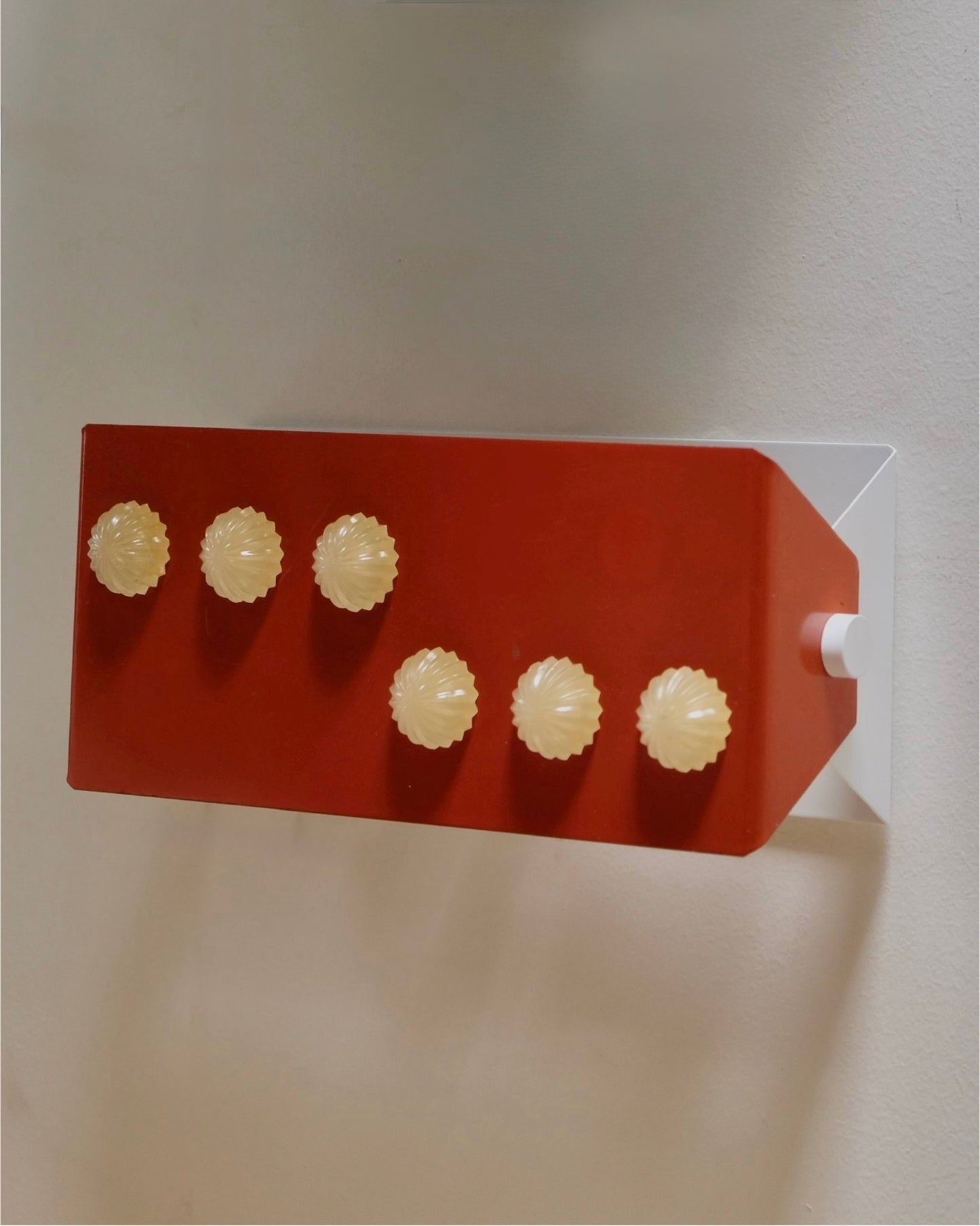 RED DIAMOND ALUMINIUM SCONCE