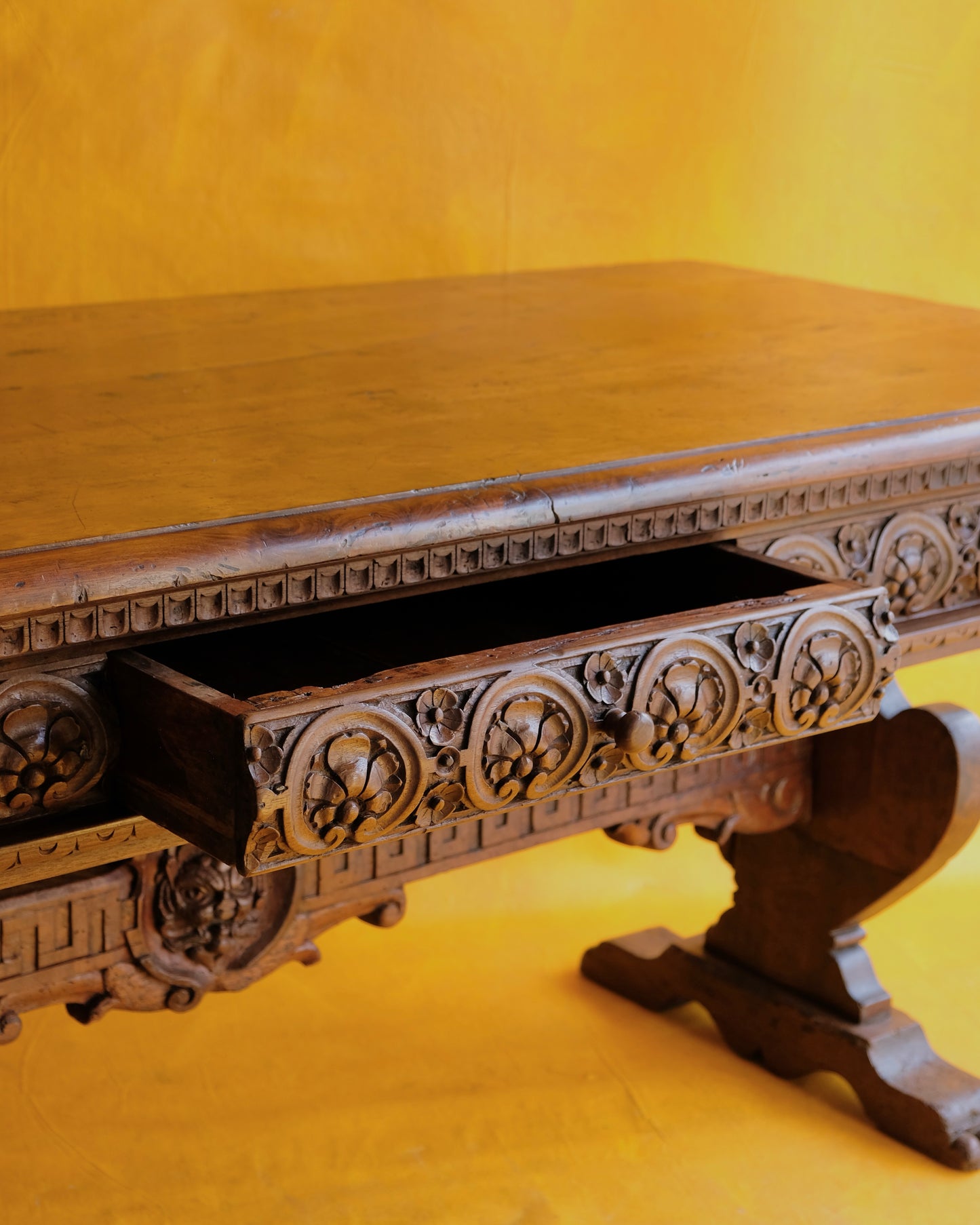 ILLUSTRATED FLORAL HAND CARVED FRENCH CONSOLE