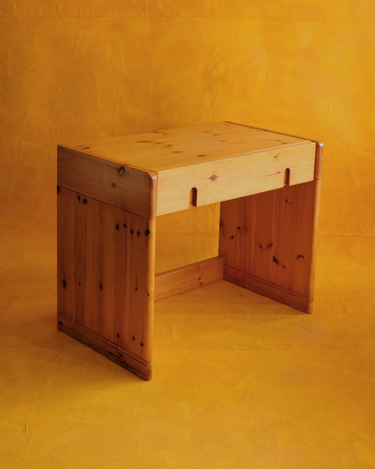 SLATED FRENCH PINE DESK